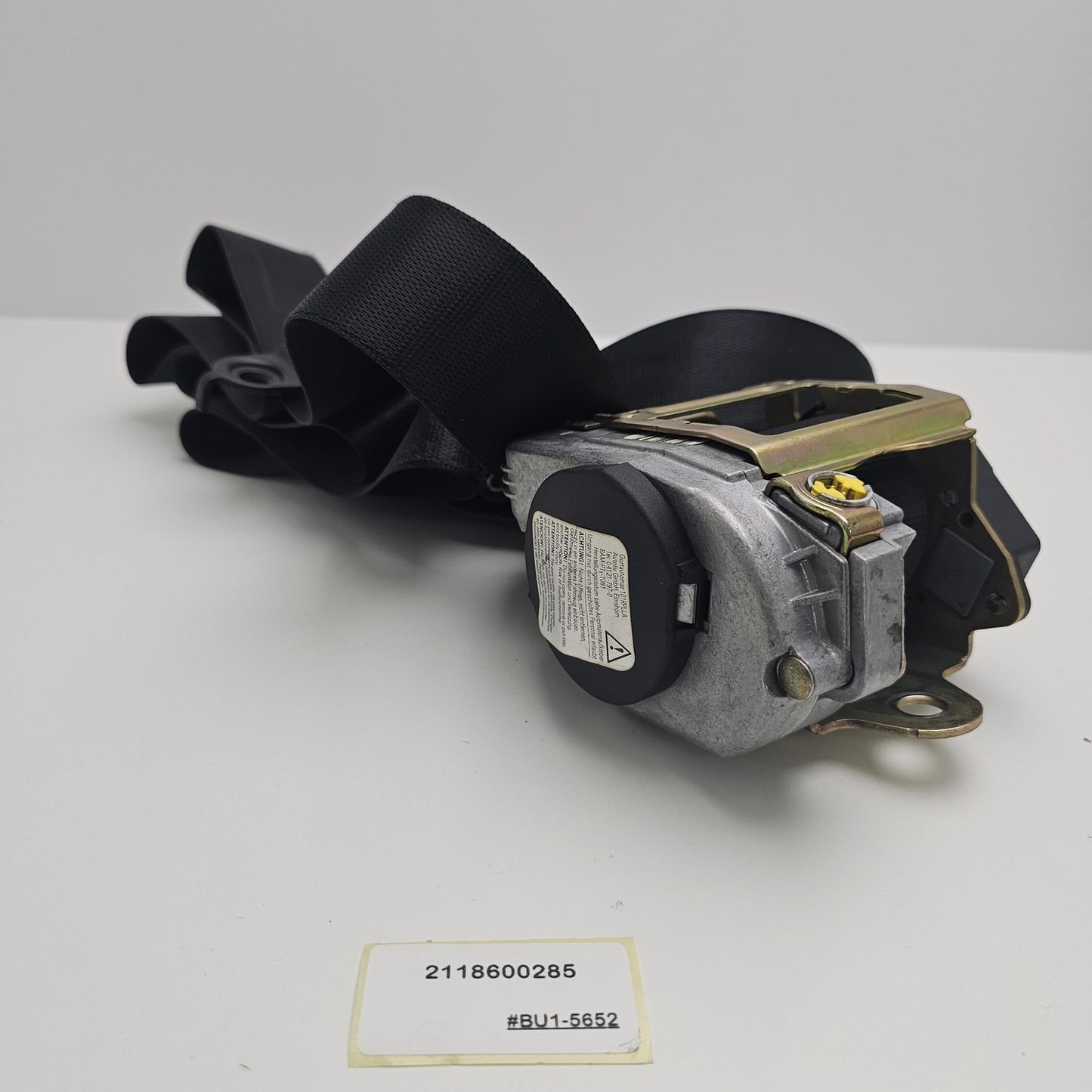 2002-2006 Mercedes-Benz E-Class Front Seat Belt Right 2118600285