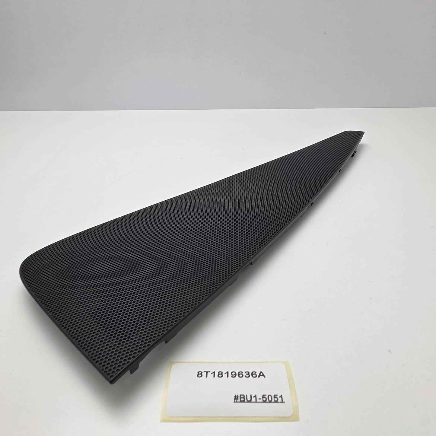 2008-2015 Audi A4 Windshield Defroster Nozzle 8T1819636A