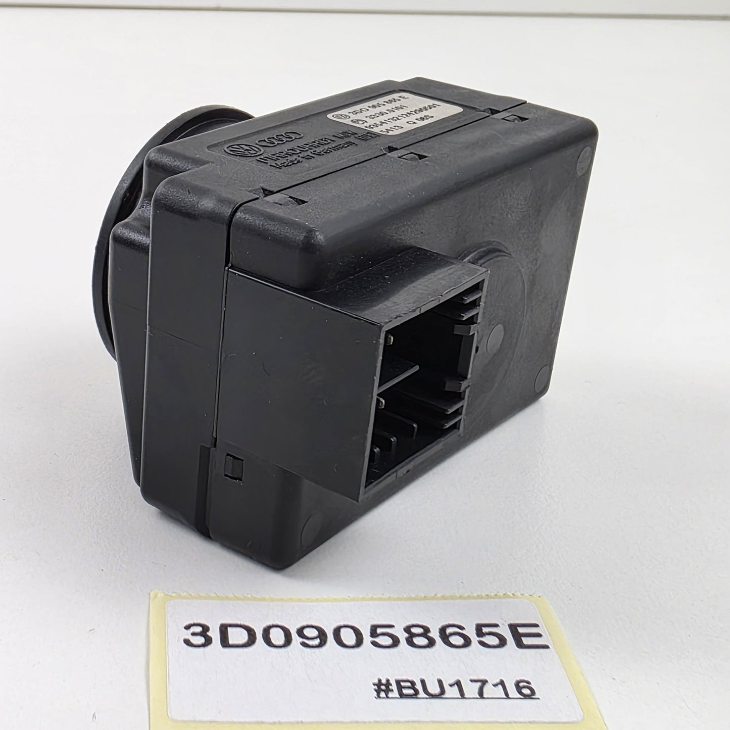 2002-2015 Volkswagen Phaeton IGNITION SWITCH 3D0905865E