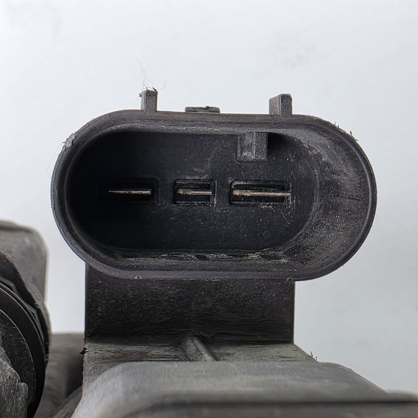 2013-2022 Land Rover Range Rover Parking Brake Actuator 32350734