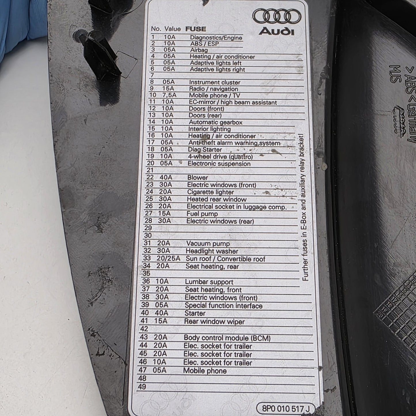 2006-2013 Audi A3 Right Side Dashboard Dash Cover Panel Trim 8P0857086