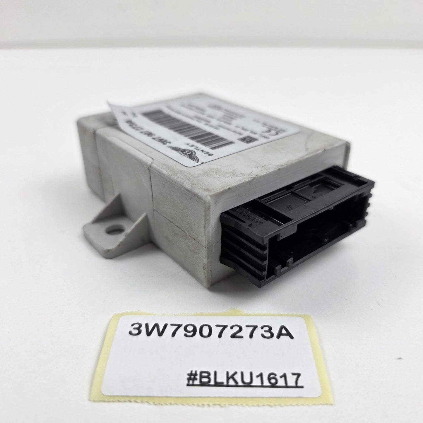 2006-2009 Bentley Flying Spur ECU Tire Pressure Monitoring System 3W7907273A