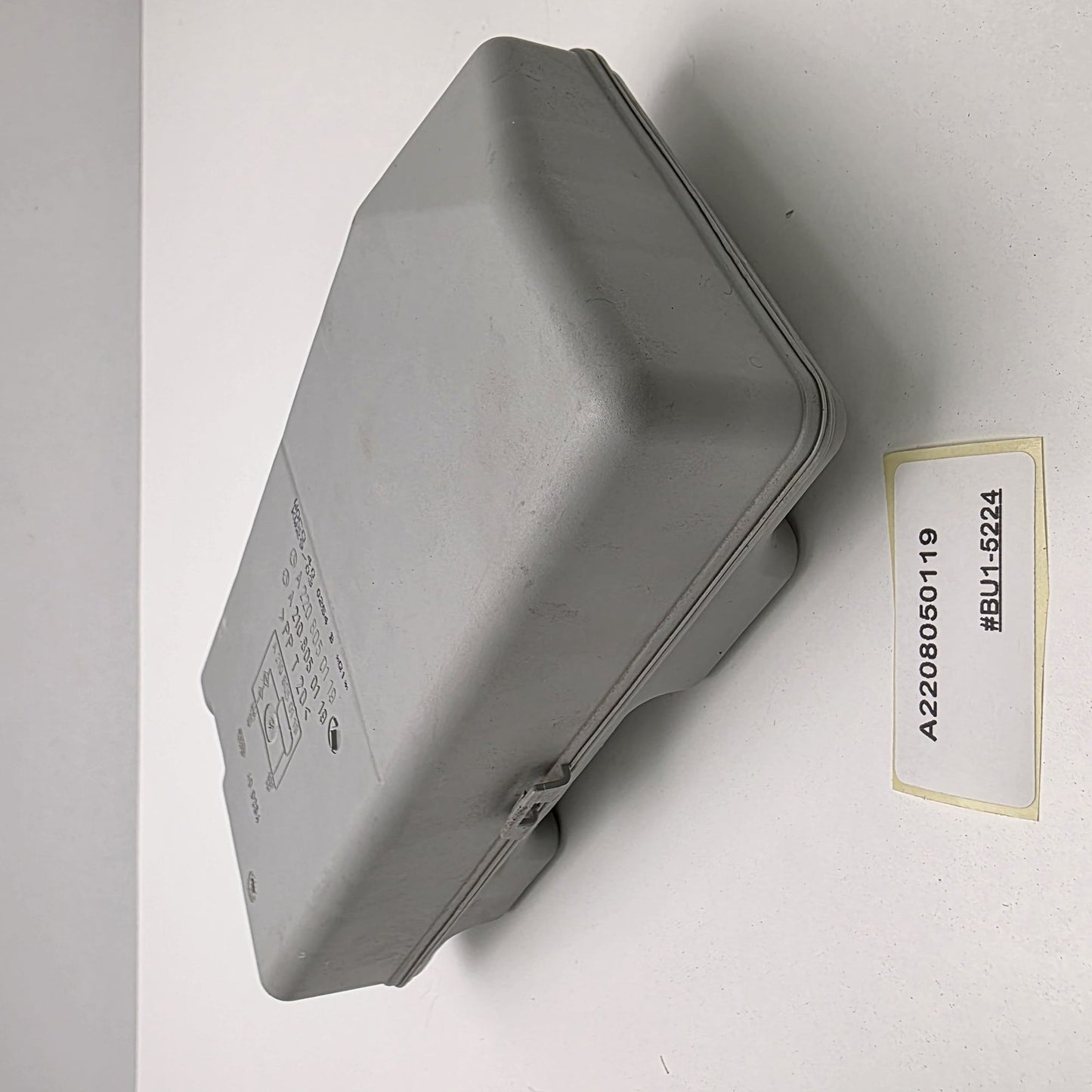 2002 Mercedes-Benz CLK Vacuum Pump Reservoir Tank A2208050119