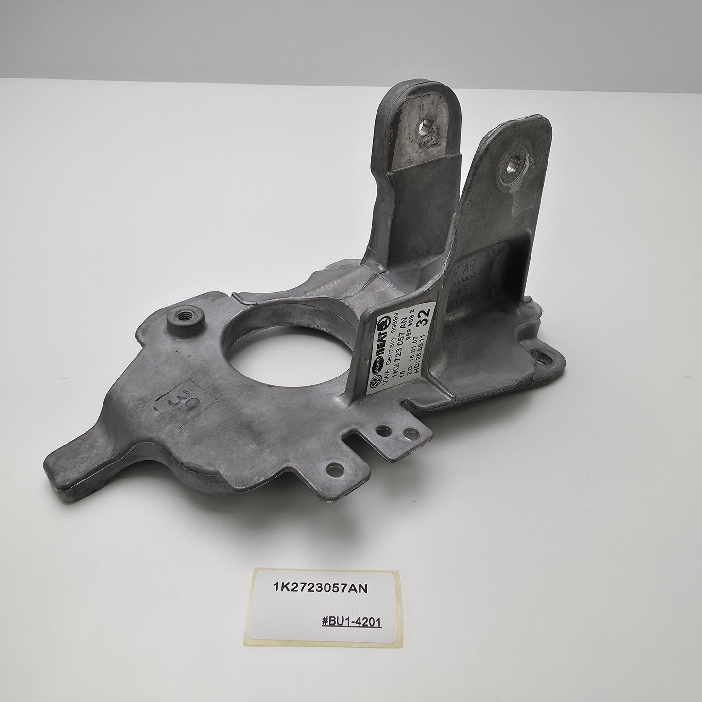 2010 Volkswagen Scirocco Brake Pedal 1K2723057AN