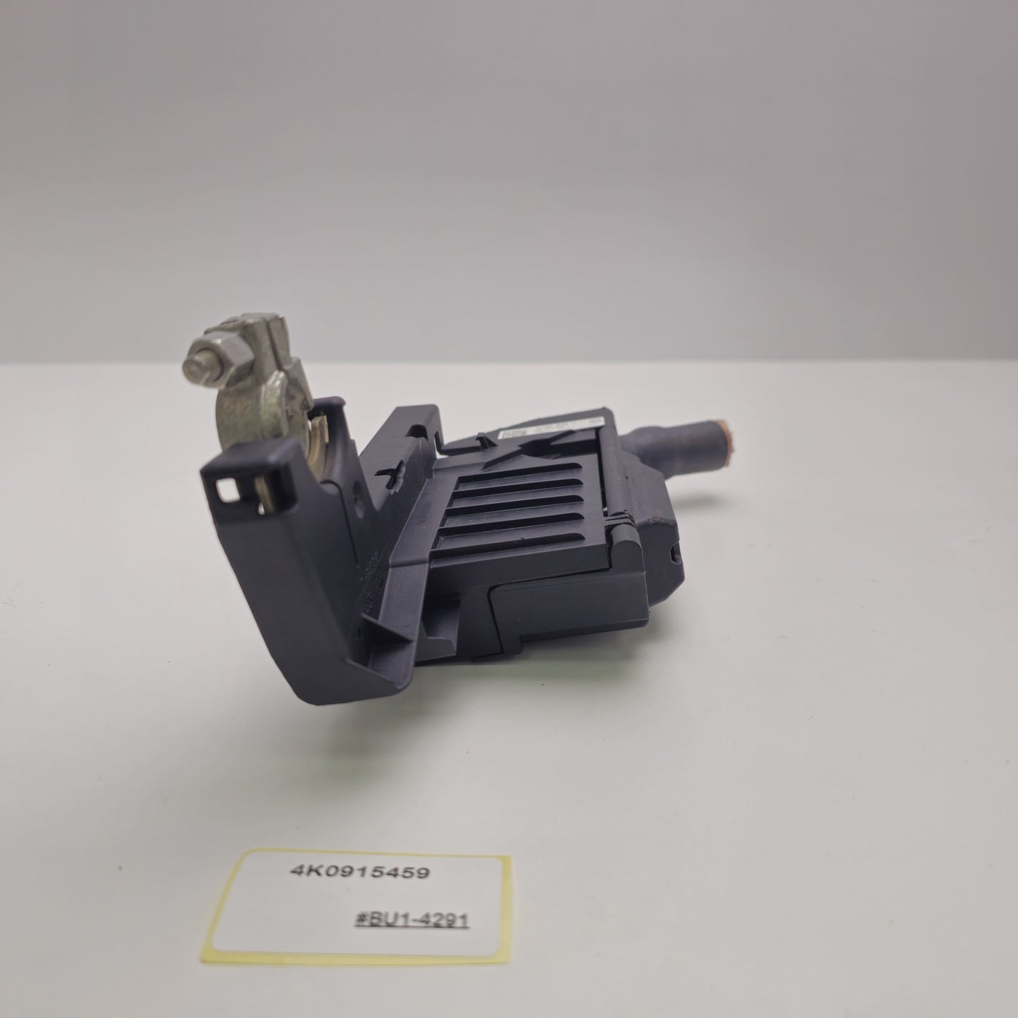 2019 Audi e-tron Battery Cover Current Sensor FUSE UNIT 4K0915459