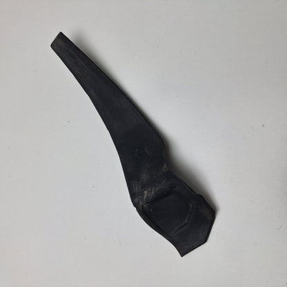 2010-2014 Cadillac CTS Air Inlet Grille Side Seal 25900731