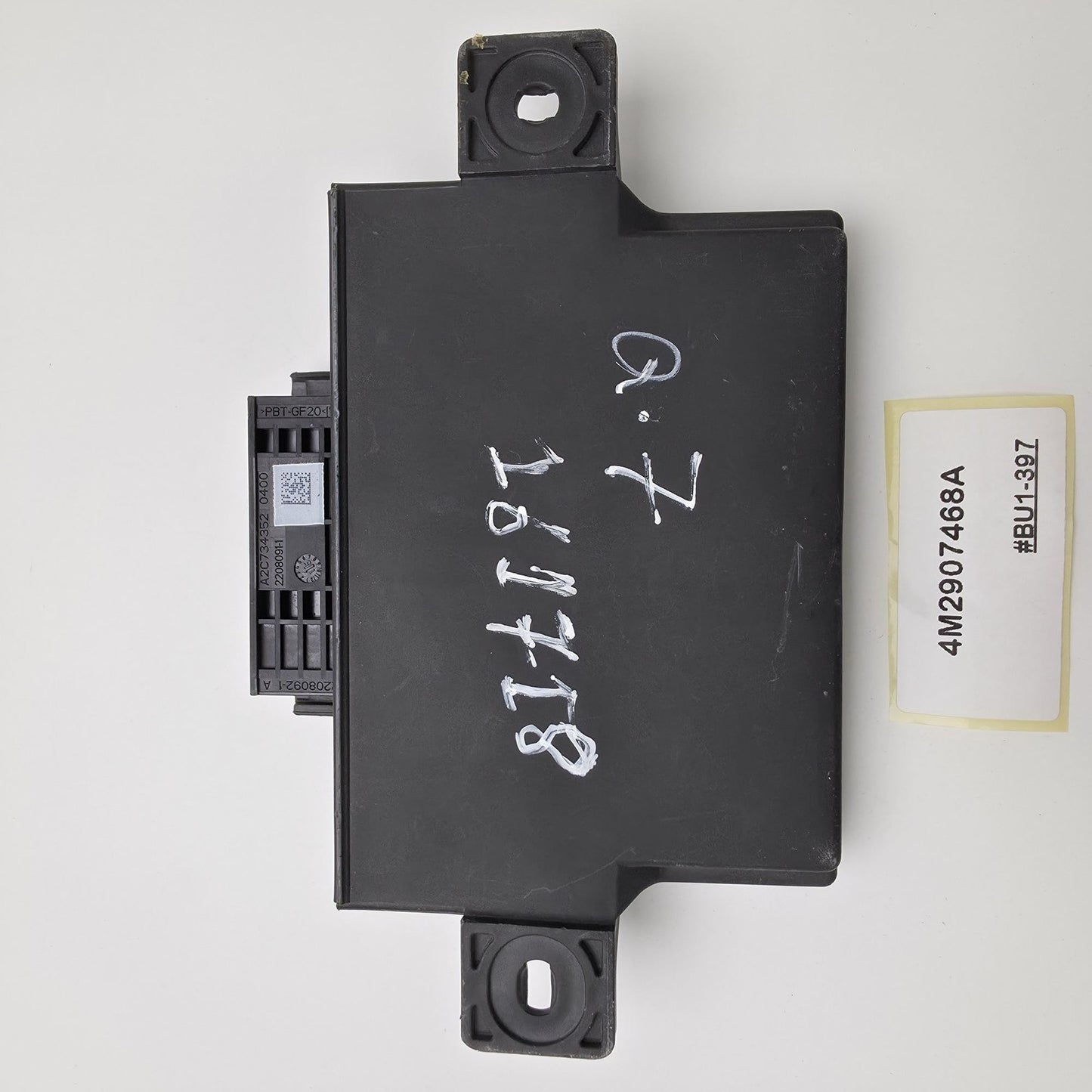 2015-2022 Audi Q7 Diagnosis Interface Gateway 4M2907468A