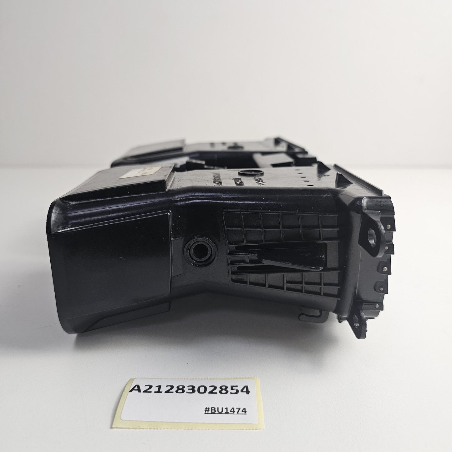2012-2014 Mercedes-Benz E-Class W212 Dashboard Center Air Vent Grill A2128302854
