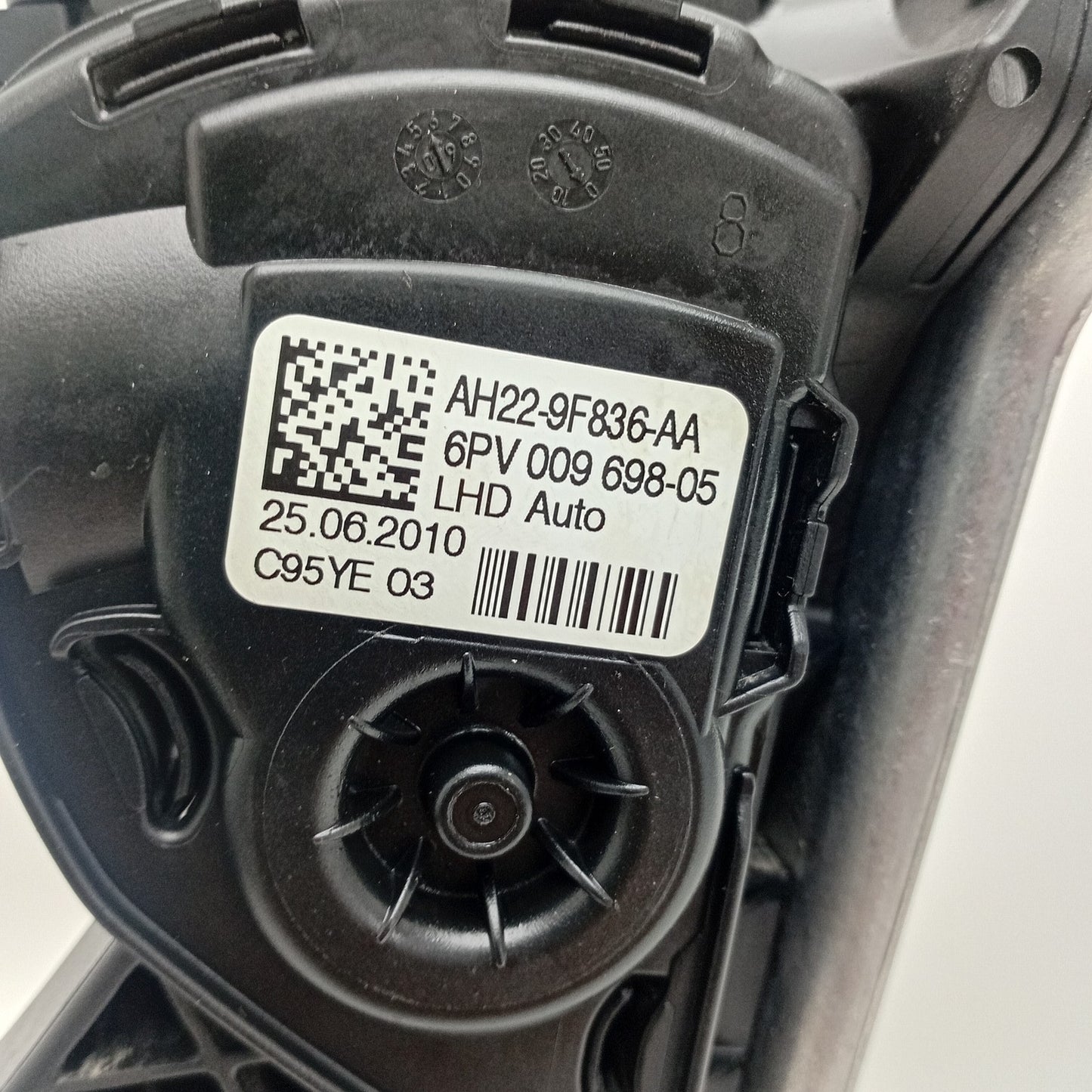 2004-2009 Land Rover Discovery Accelerator Pedal AH229F836AA