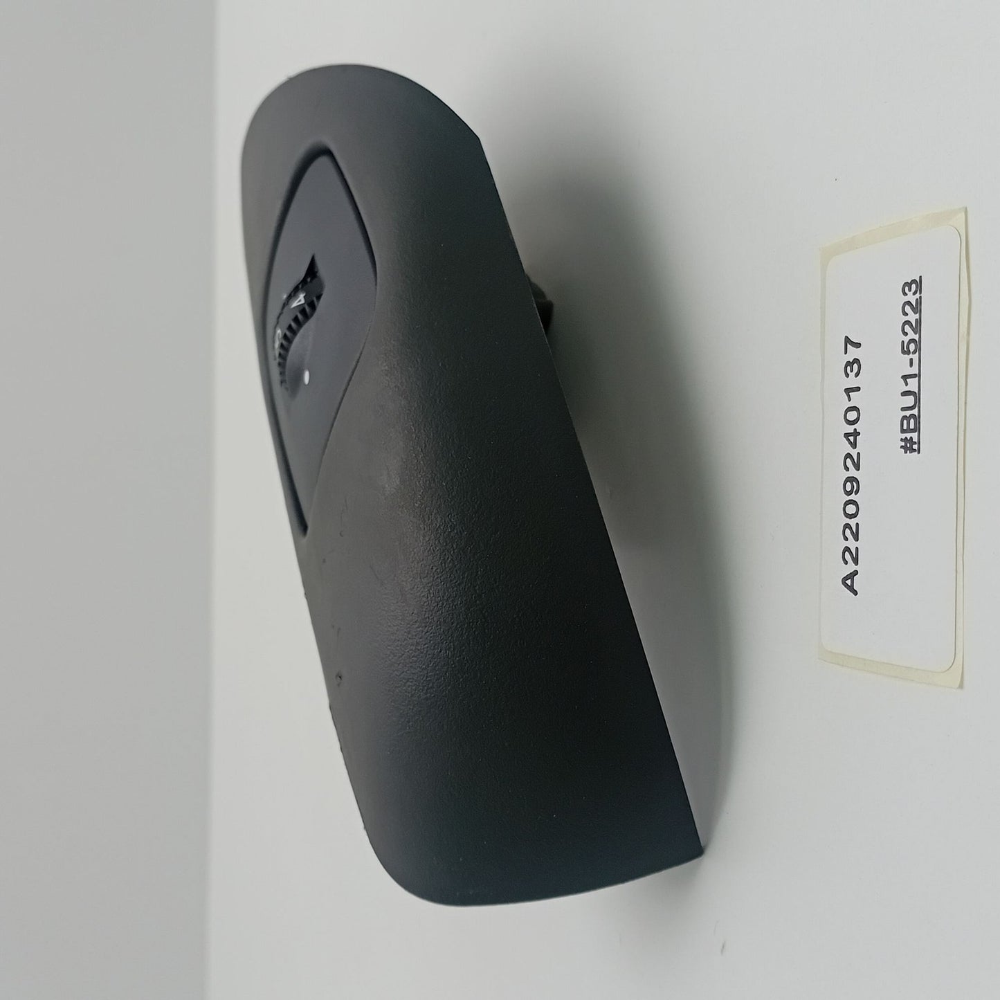 1999-2006 Mercedes-Benz W220 Cover, Left A2209240137