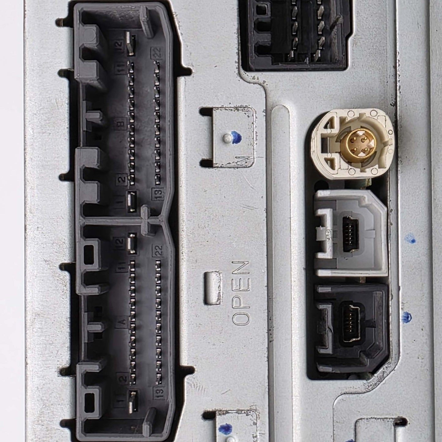 2014-2016 Maserati Ghibli S Q4 AM FM CD Radio Receiver Control Module M4G4102053