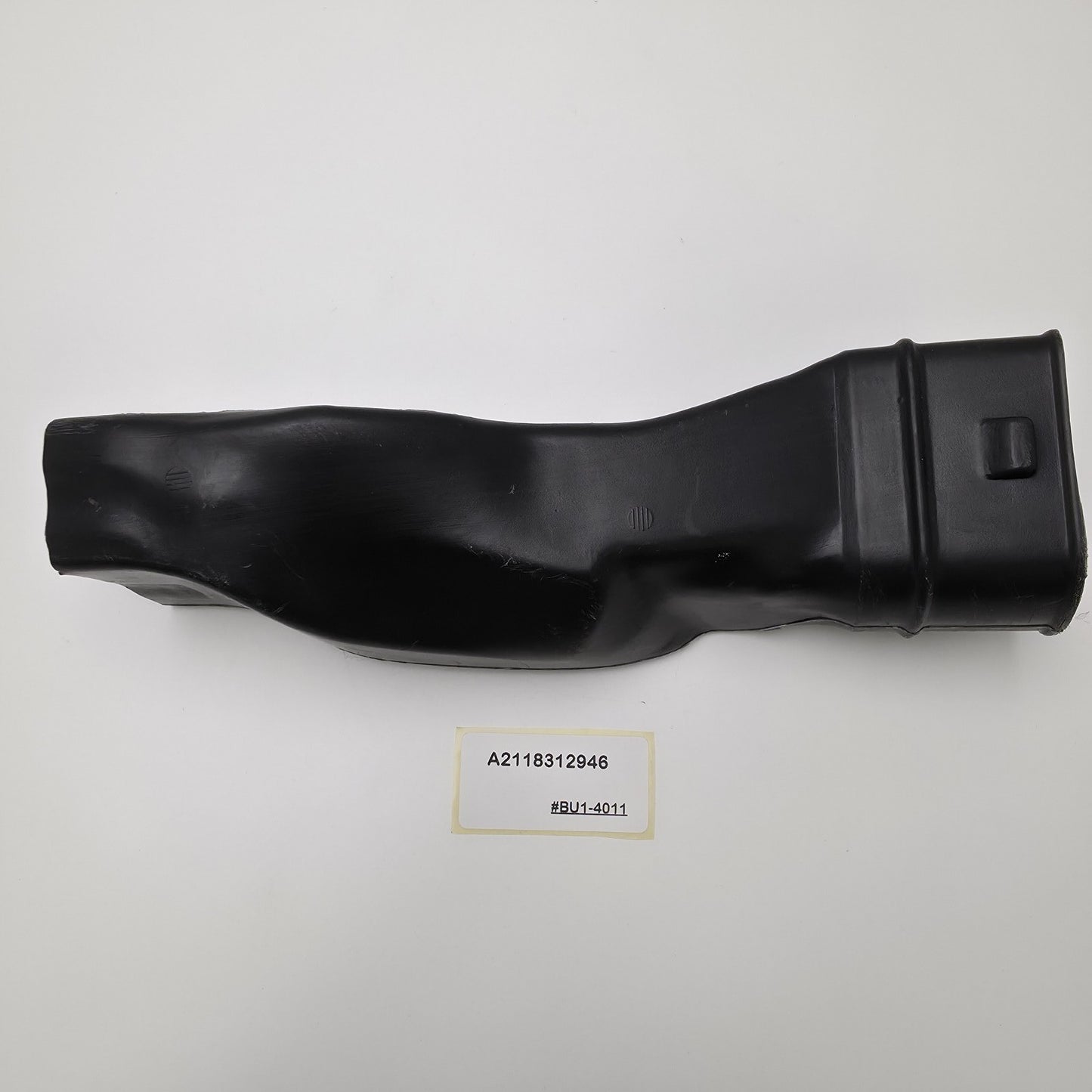 2003-2009 Mercedes-Benz W211 Air duct to center c A2118312946