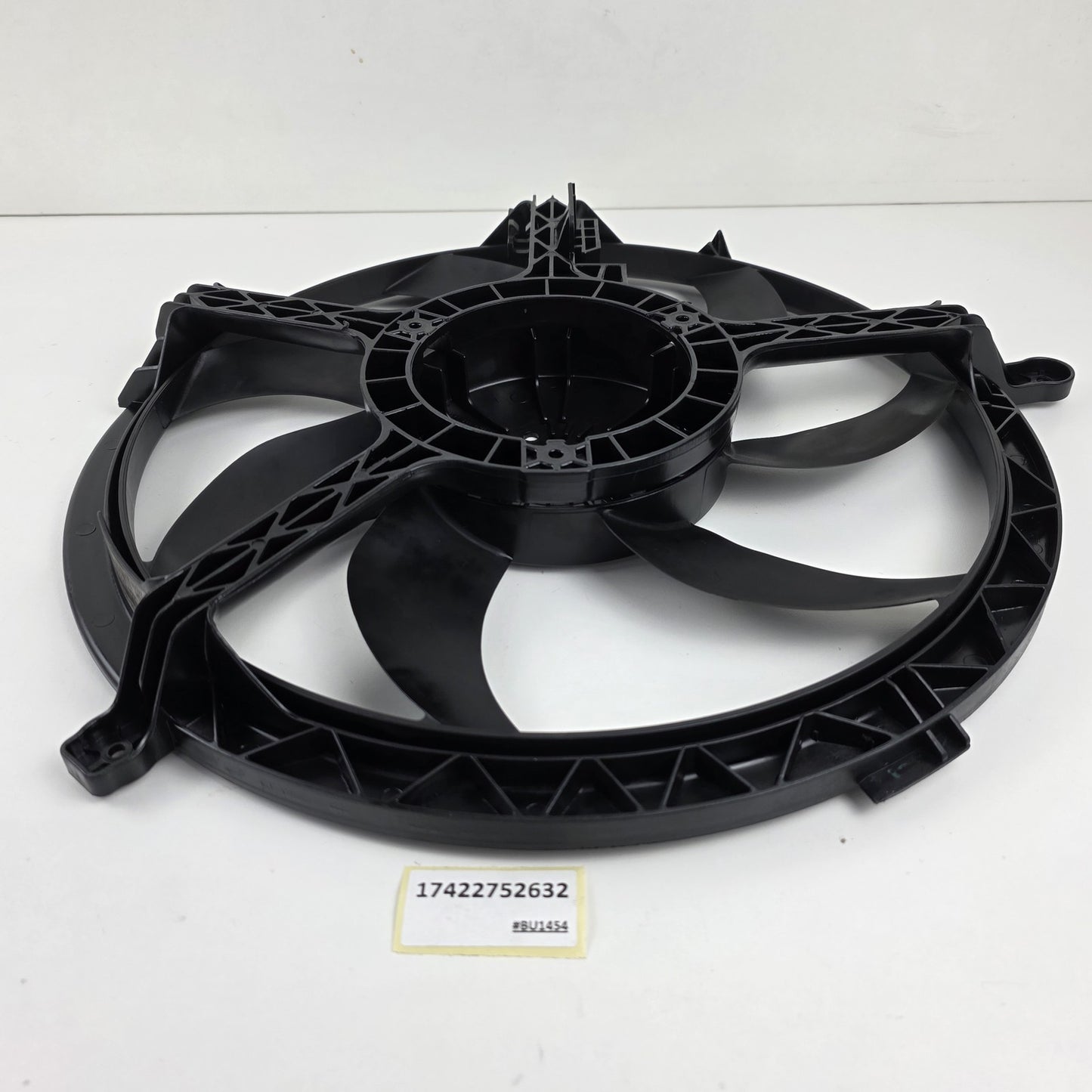 2007-2015 Mini Cooper S Radiator Cooling Fan Assembly 17422752632