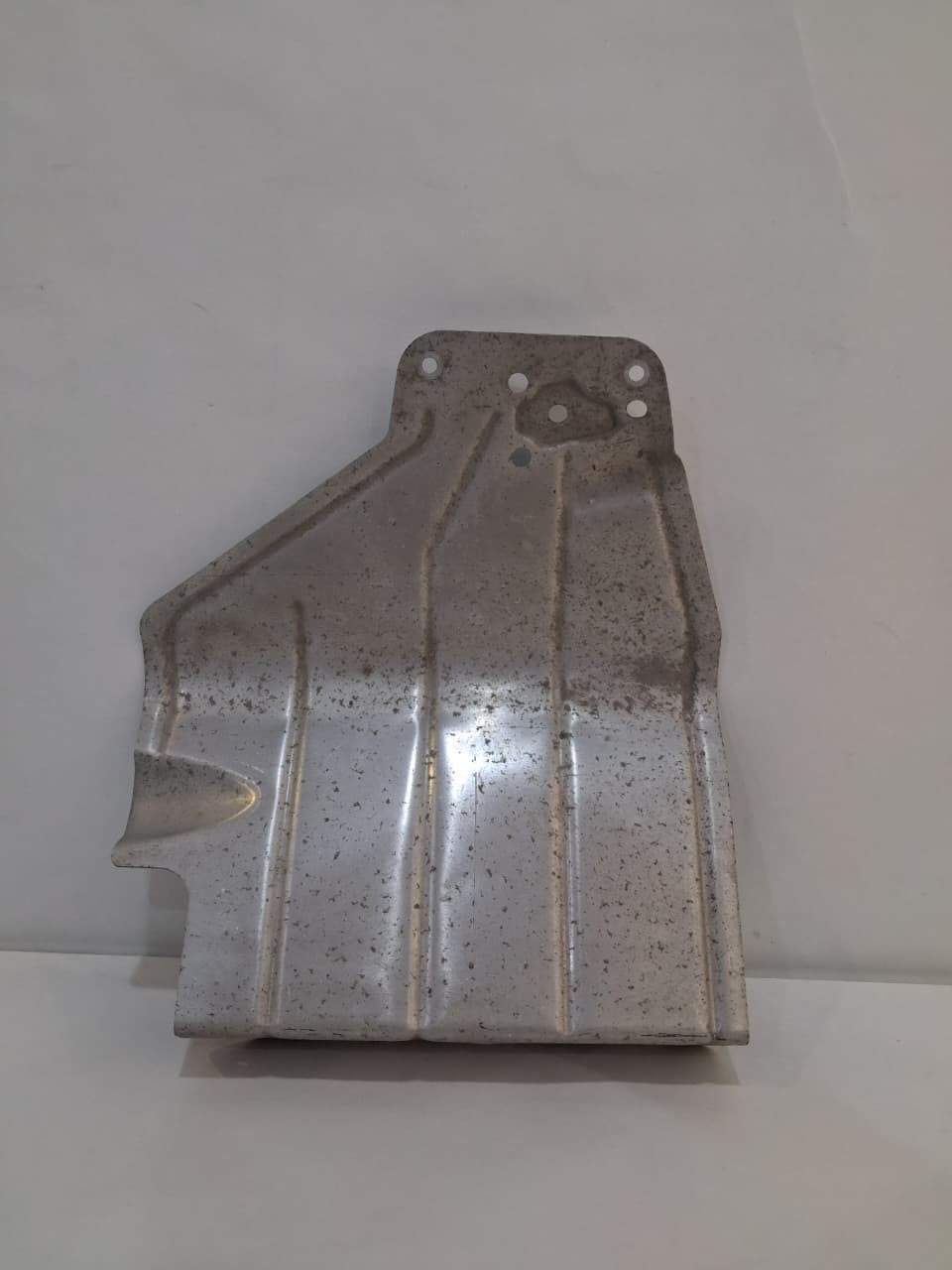 16-25 Audi Q7 CANISTER GUARD SHIELD COVER PANEL OEM USE-4M0201782B