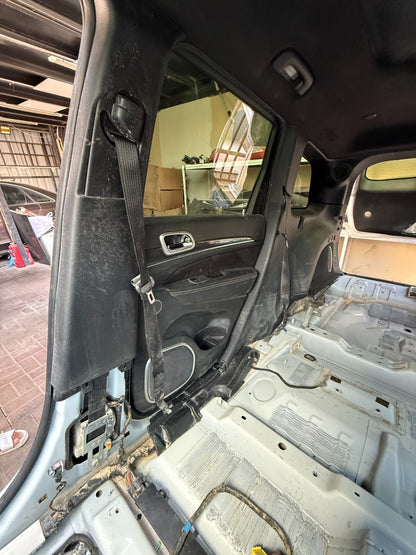 2015 Jeep Grand Cherokee Door Shell Used OEM 68274938AD