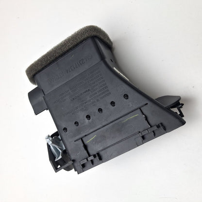 2014-2019 Cadillac CTS Passenger Side Instrument Panel Air Outlet 23171374