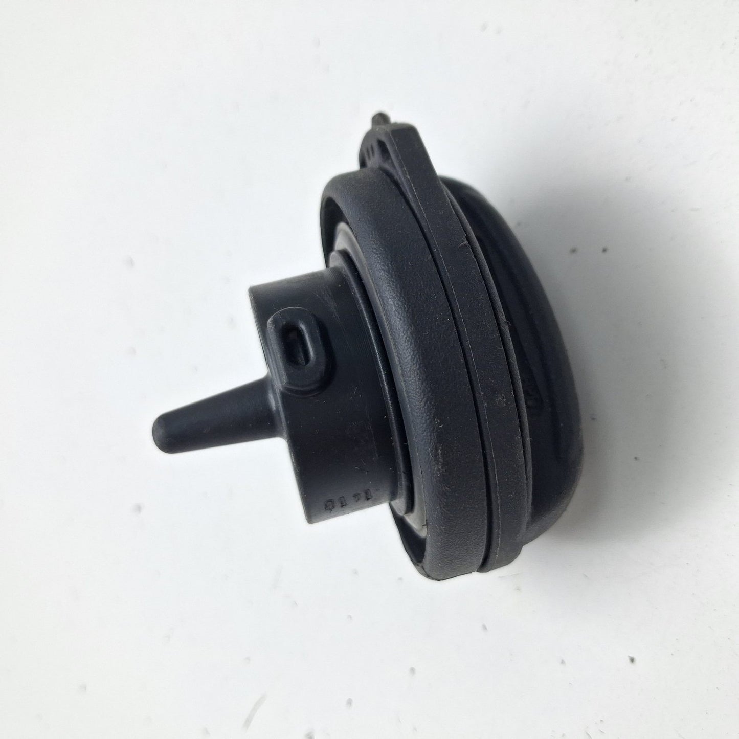 2002-2009 Audi A4 Fuel Tank Cap 3C0201553E Used