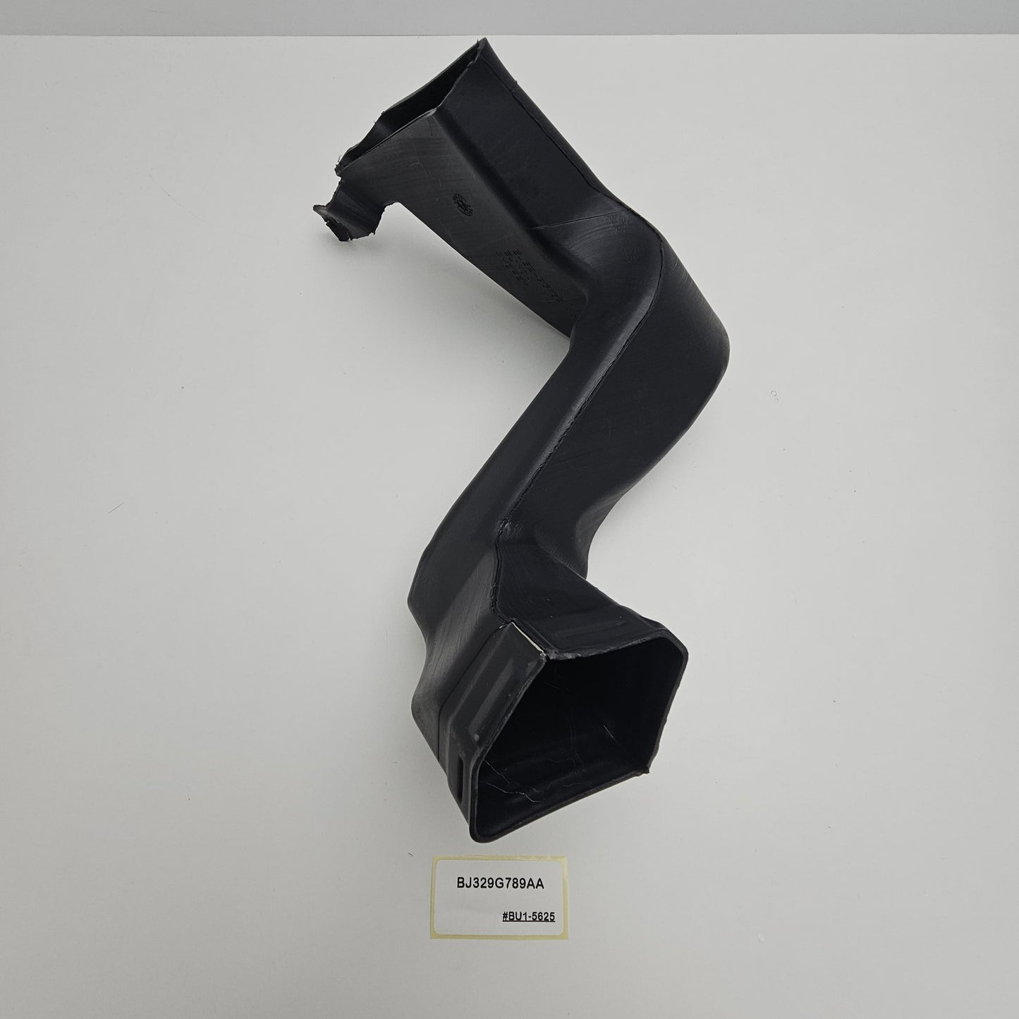 2011-2018 Range Rover Evoque Air Duct RH BJ329G789AA
