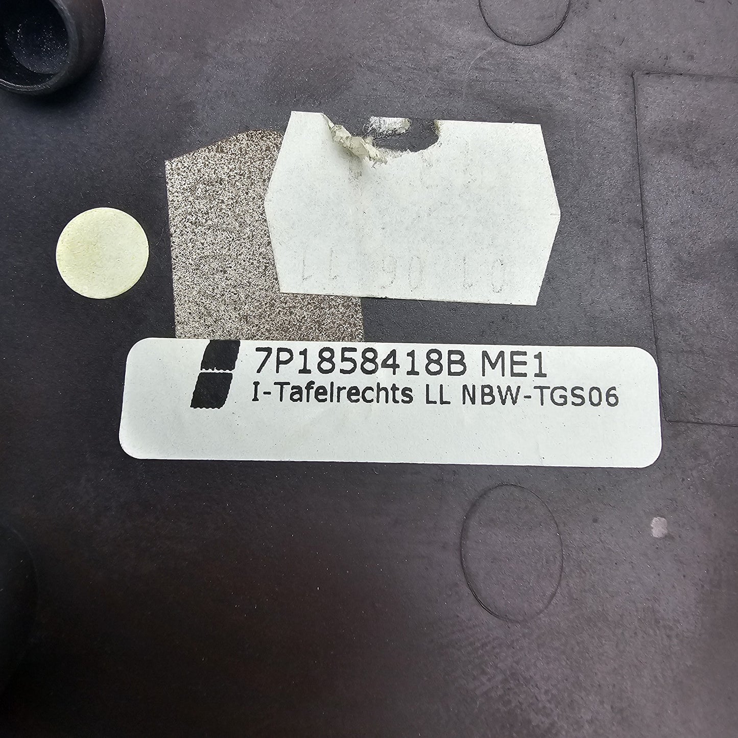 2011-2018 Volkswagen Touareg Dashboard Trim 7P1858418B