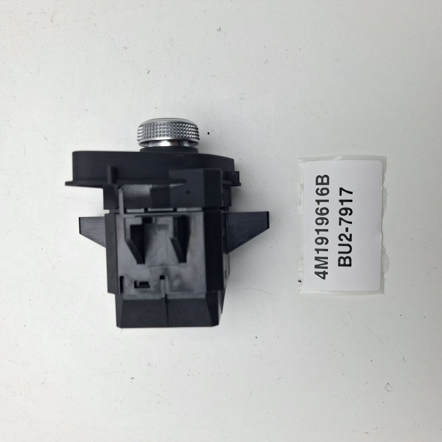 2017-2019 Audi Q7 Opera Unit 4M1919616B