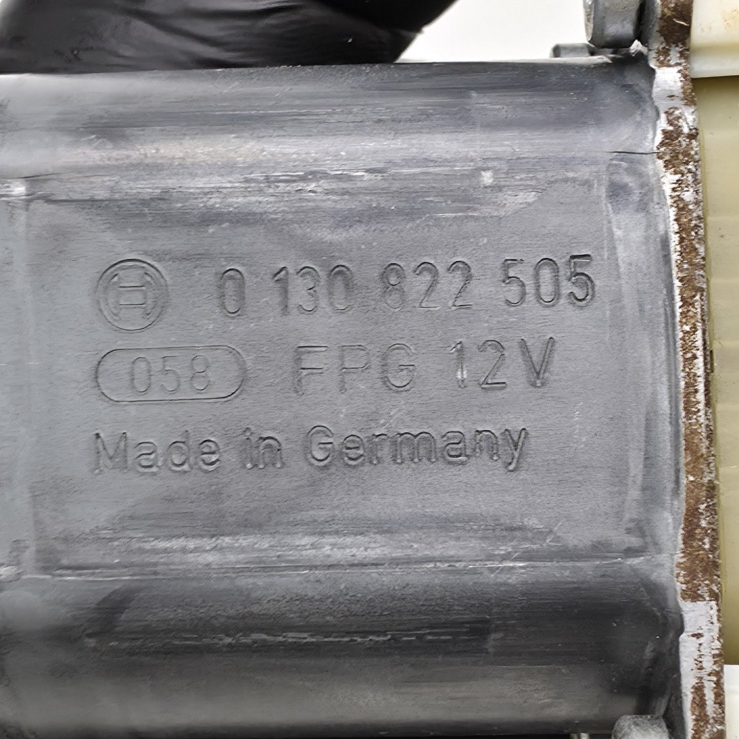 2008-2014 Mercedes-Benz C-Class Rear Left Window Control Motor A2048200542