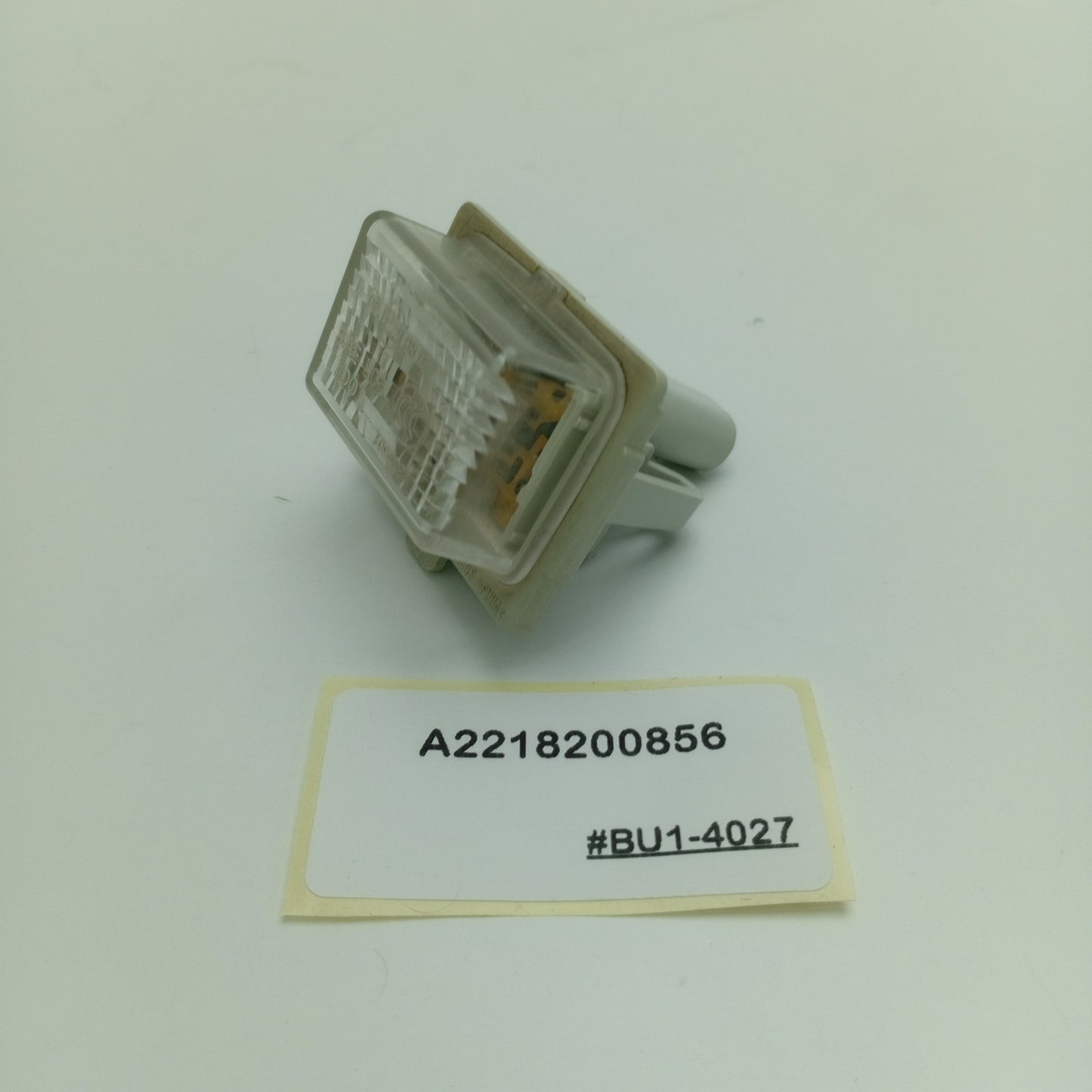 2014-2016 Mercedes-Benz E350 LICENSE PLATE LAMP A2218200856