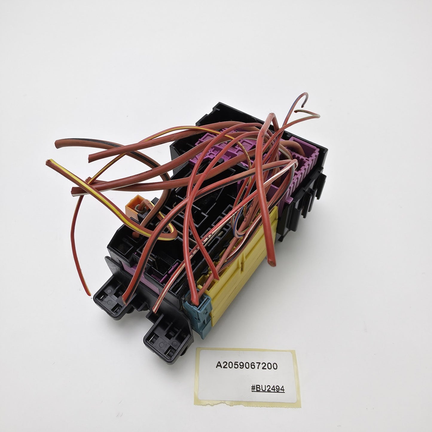 Mercedes-Benz C-Class W205 E-Class W213 Front Fuse Box Relay Unit A2059067200