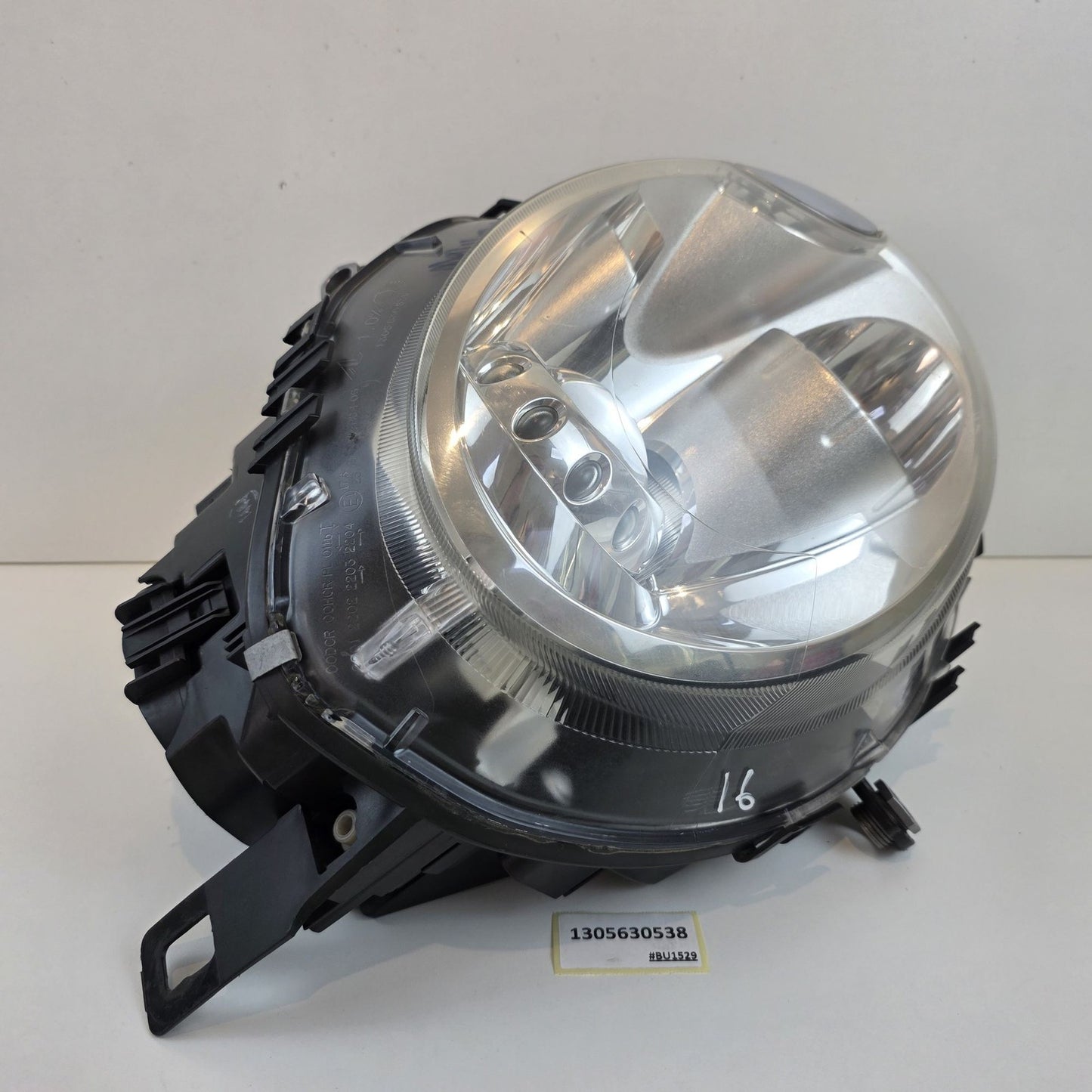 2007-2015 MINI Cooper Headlight Clean Lens Cover Right Side 1305630538