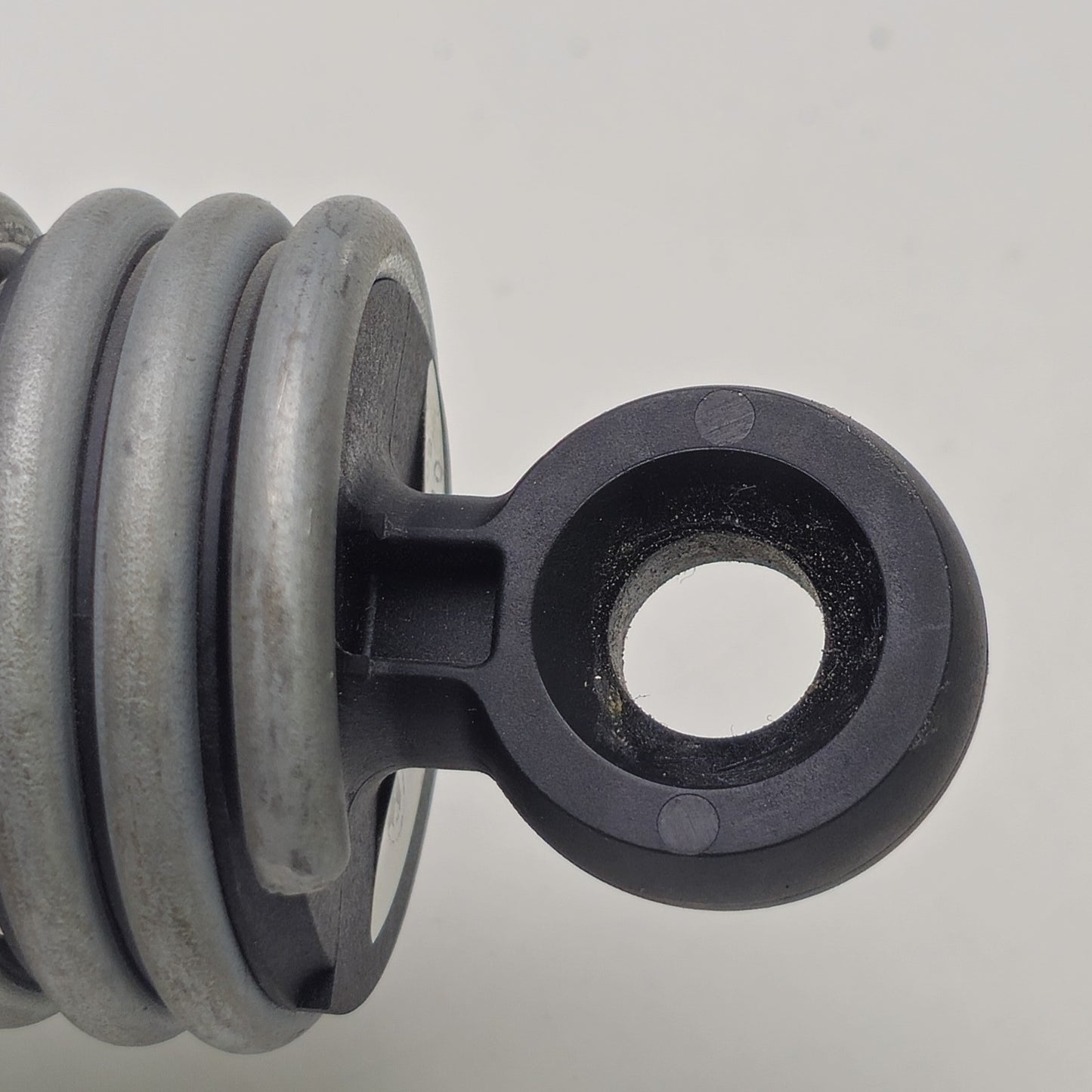 2009-2015 BMW 7 Series REAR TRUNK TENSION SPRING RIGHT 7185905