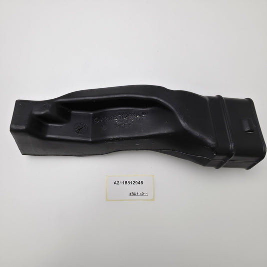 2004-2010 Mercedes-Benz C219 Air duct to center c A2118312946