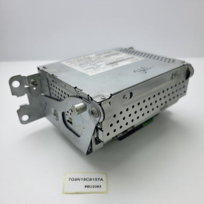 2008-2013 Land Rover LR2 Radio CD Player 6 Disc Changer 7G9N18C815TA