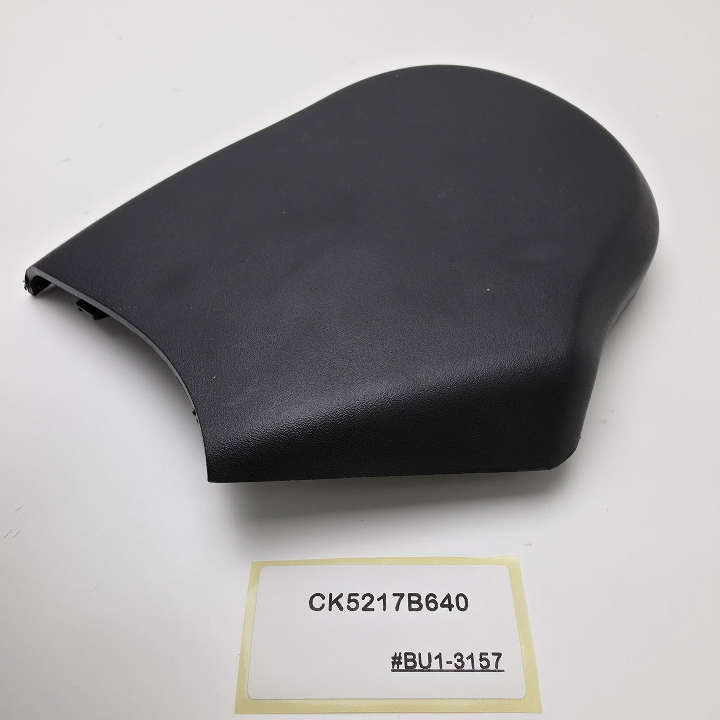 2016 Land Rover Discovery FRONT LEFT SEAT INNER TRIM CK5217B640