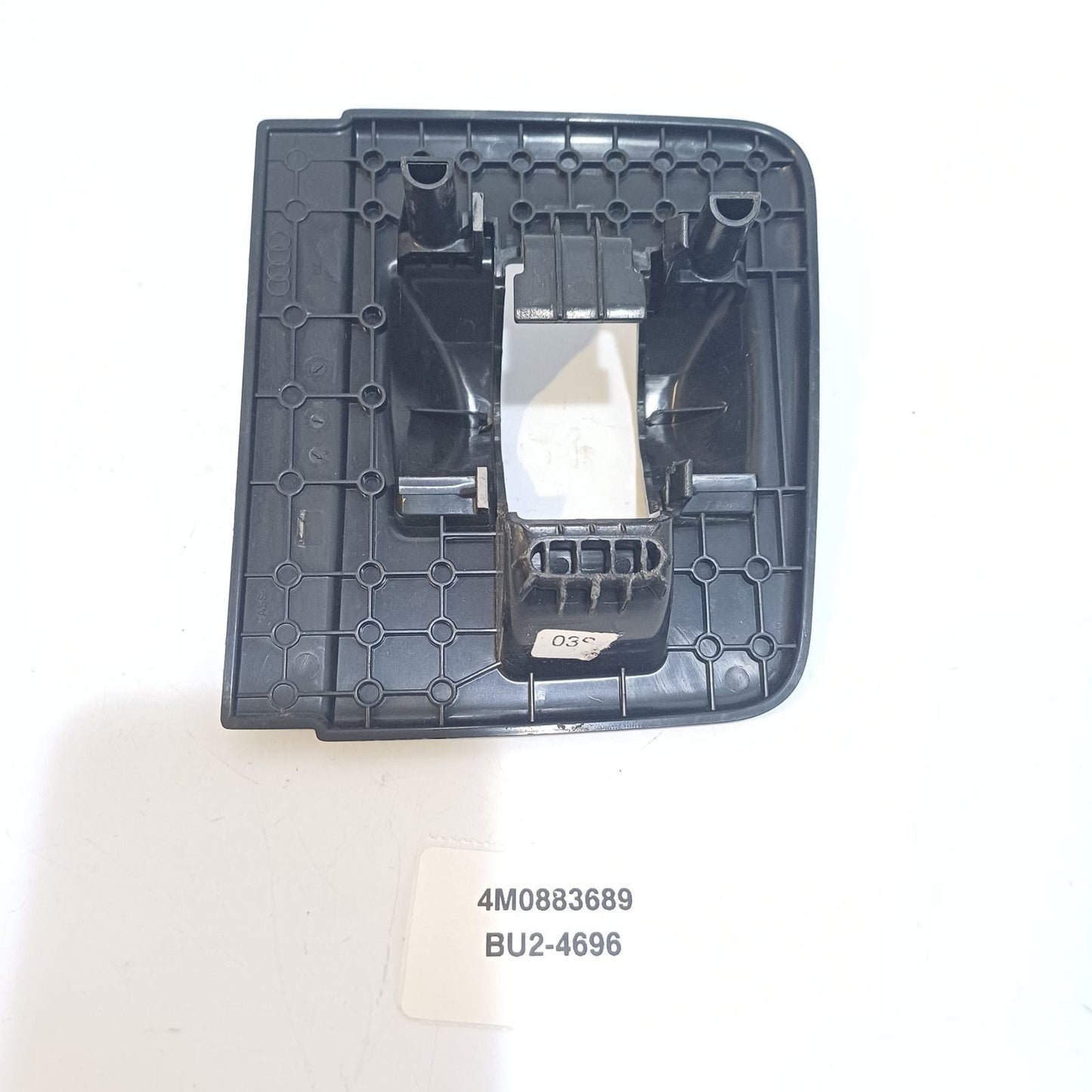 2019-2025 Audi Q7 Rear Left Seat Rail Cover 4M0883689