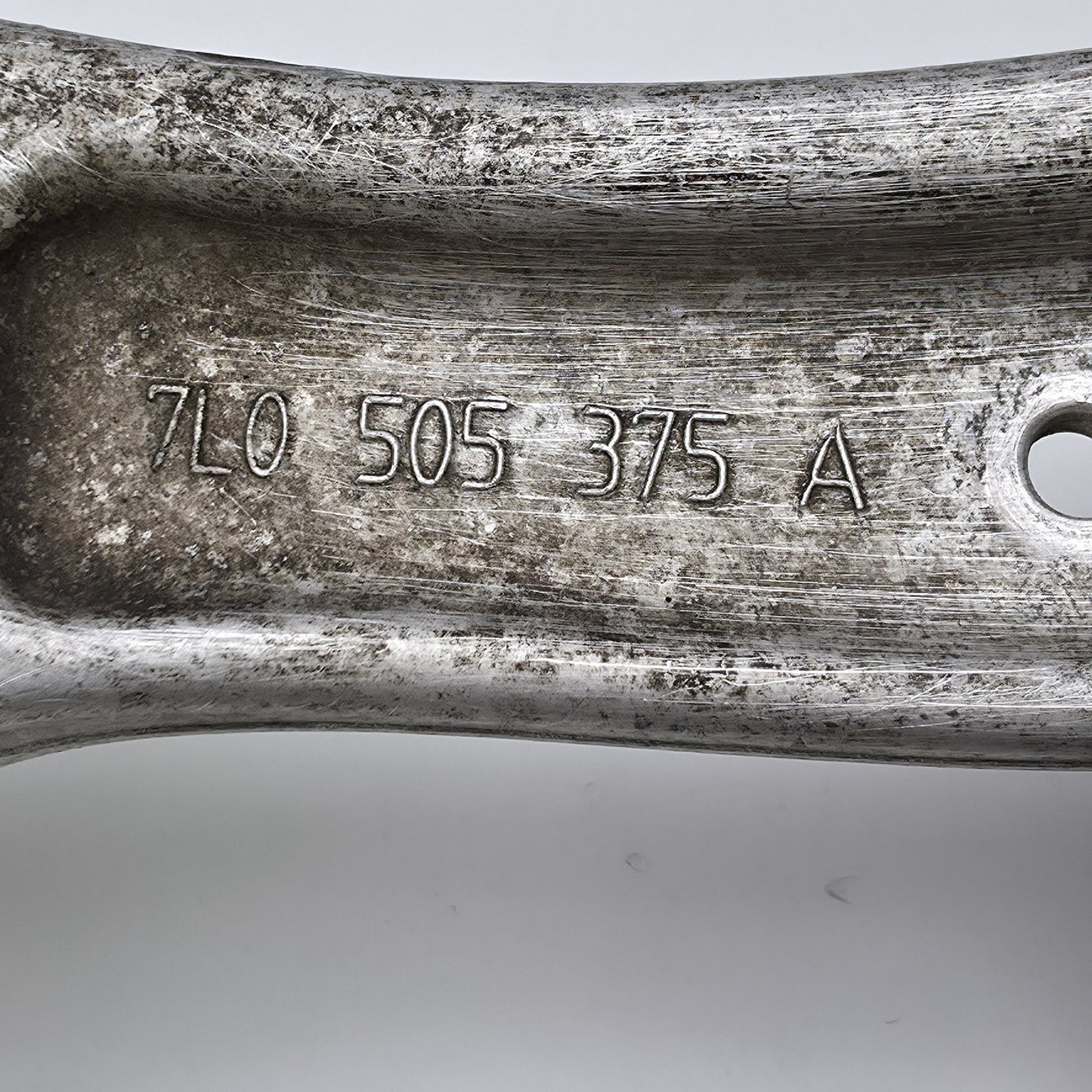 2011-2018 Porsche Cayenne Rear Upper Control Arm 7L0505375A