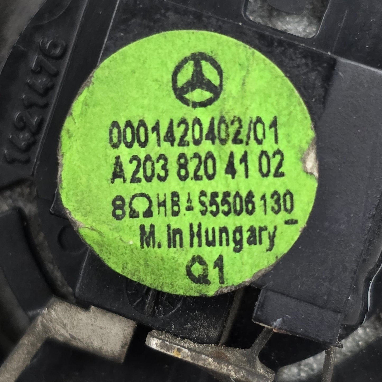 2005 Mercedes-Benz CLK A209 Front Door Tweeter Speaker A2038204102