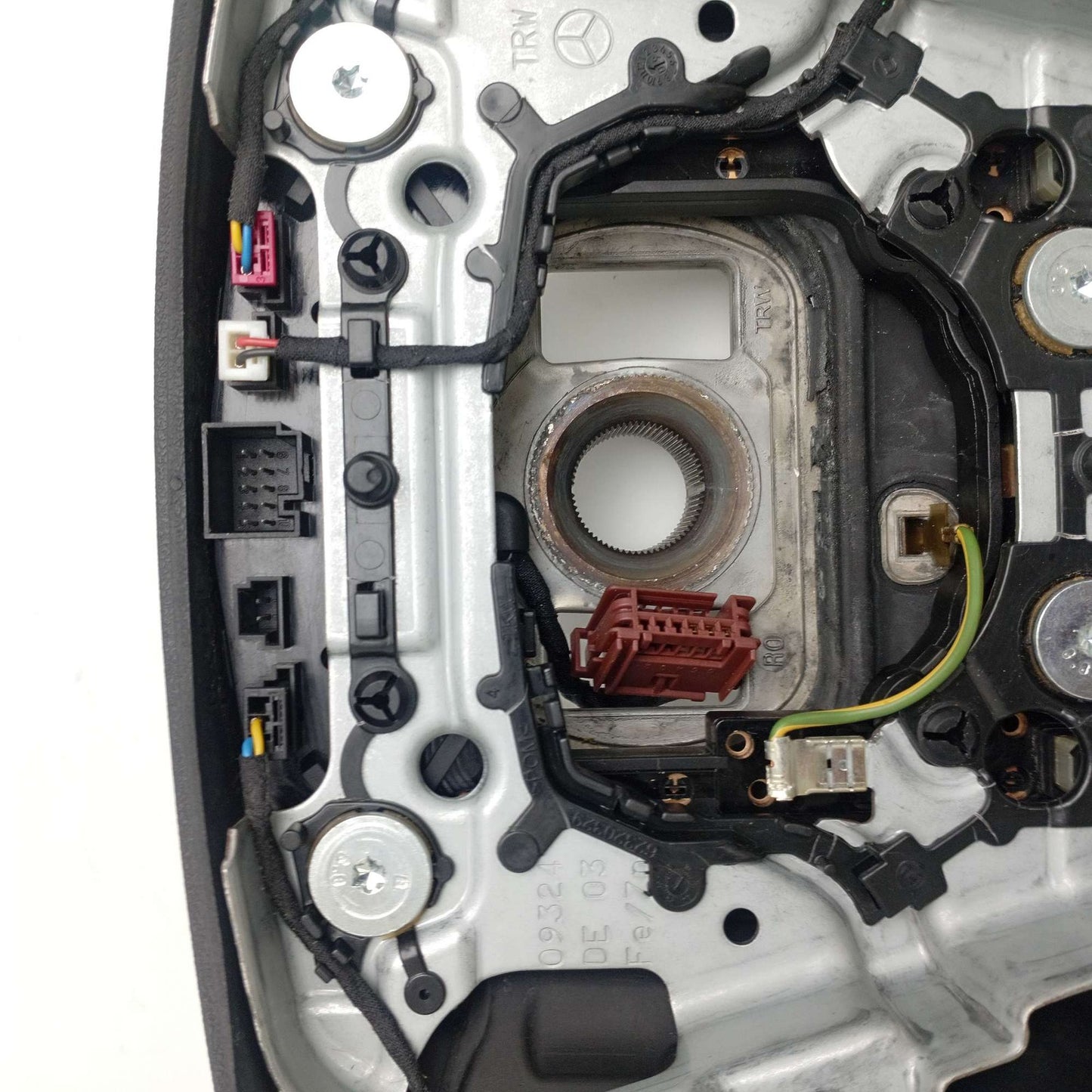 2009-2016 Mercedes-Benz E-Class Steering Wheel A2124601503