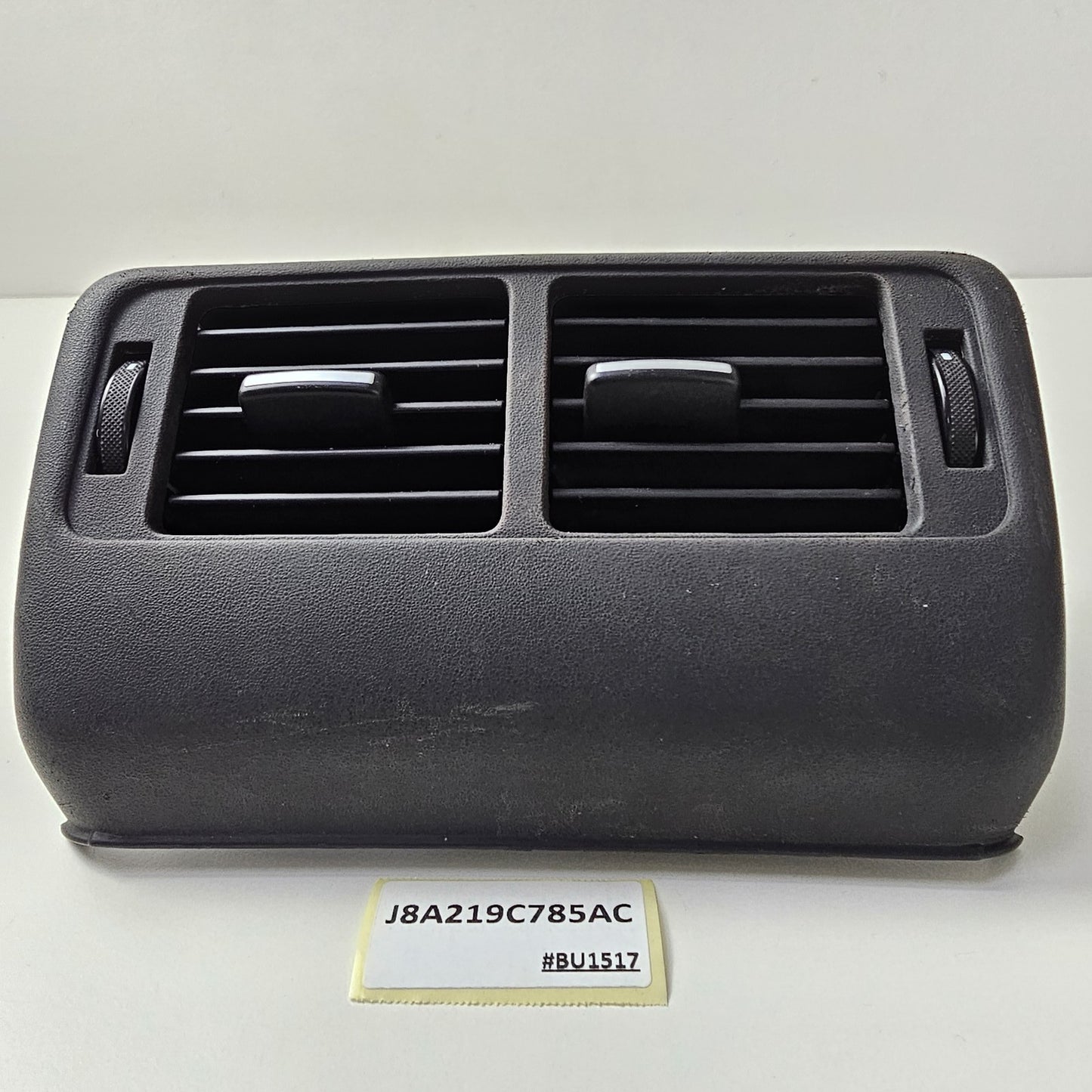 2018-2023 Range Rover Velar Rear Center Console Air Vent Trim J8A219C785AC