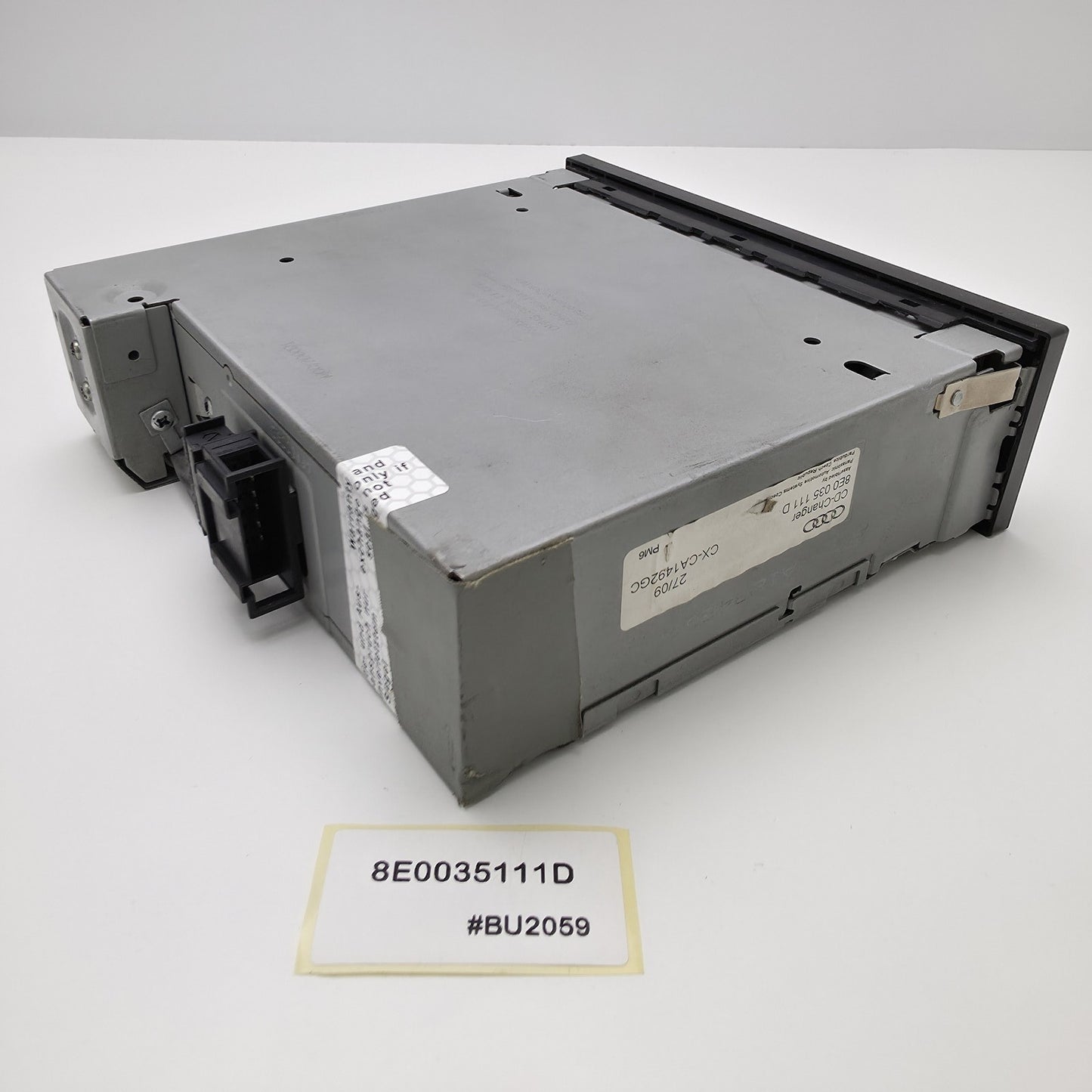 2002-2012 Audi S4 6 Disc CD Changer 8E0035111D