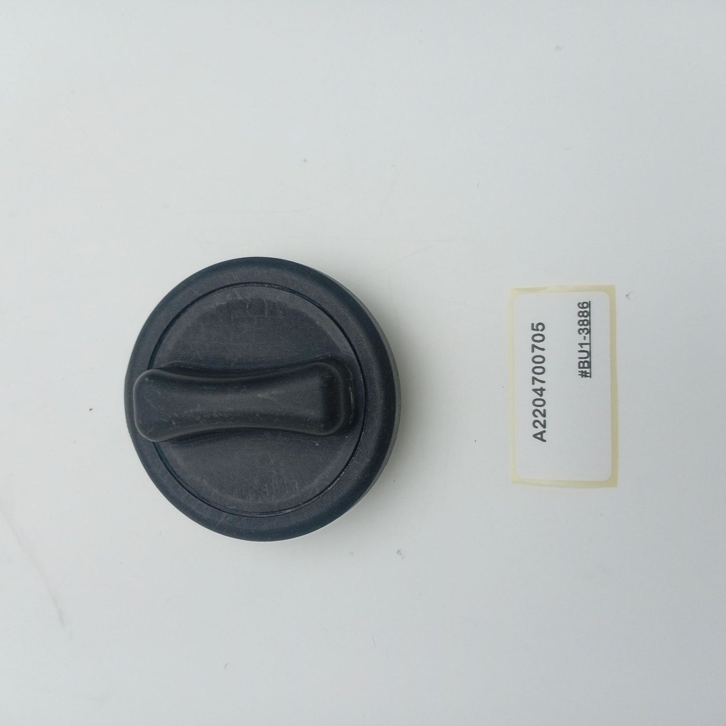 2001-2003 Mercedes-Benz W209 DIESEL FUEL FILLER TANK CAP A2204700705