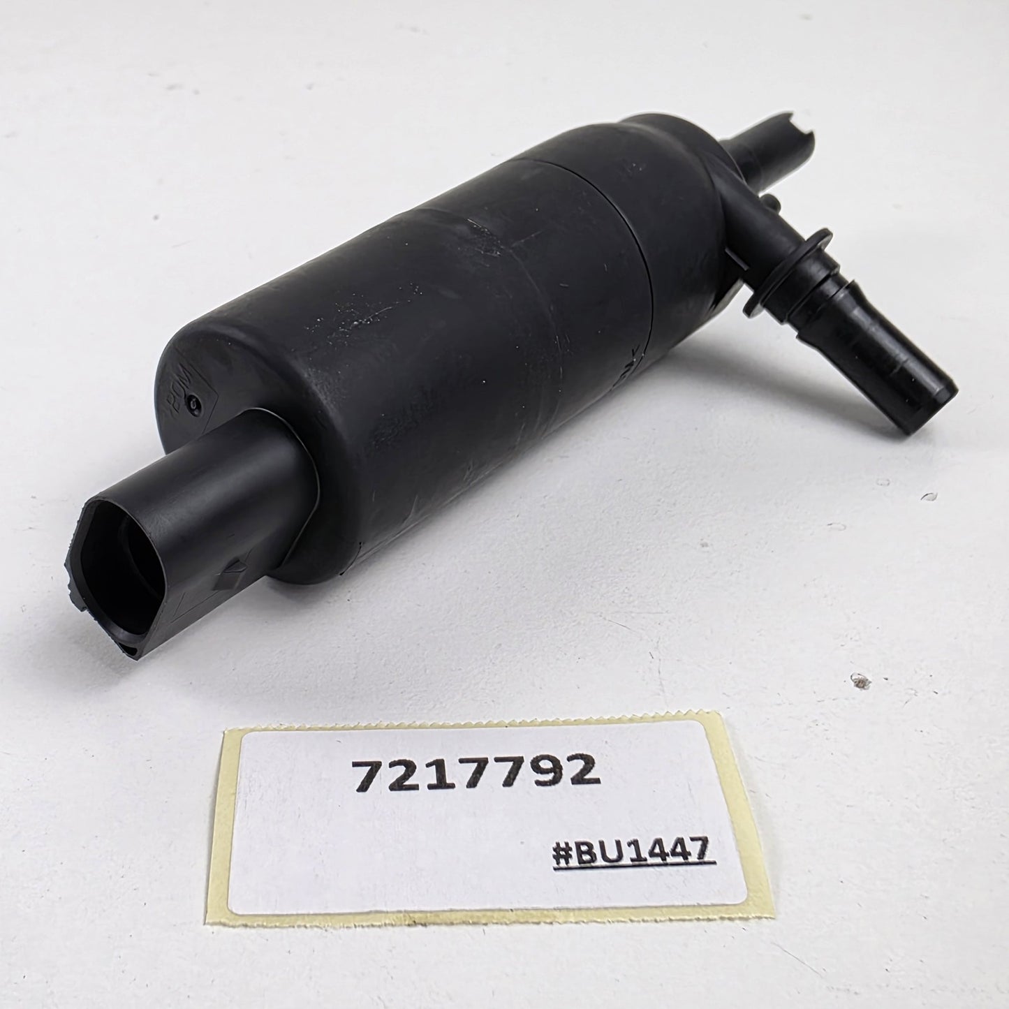 2012-2015 BMW Z4 Headlight Washer Pump 7217792