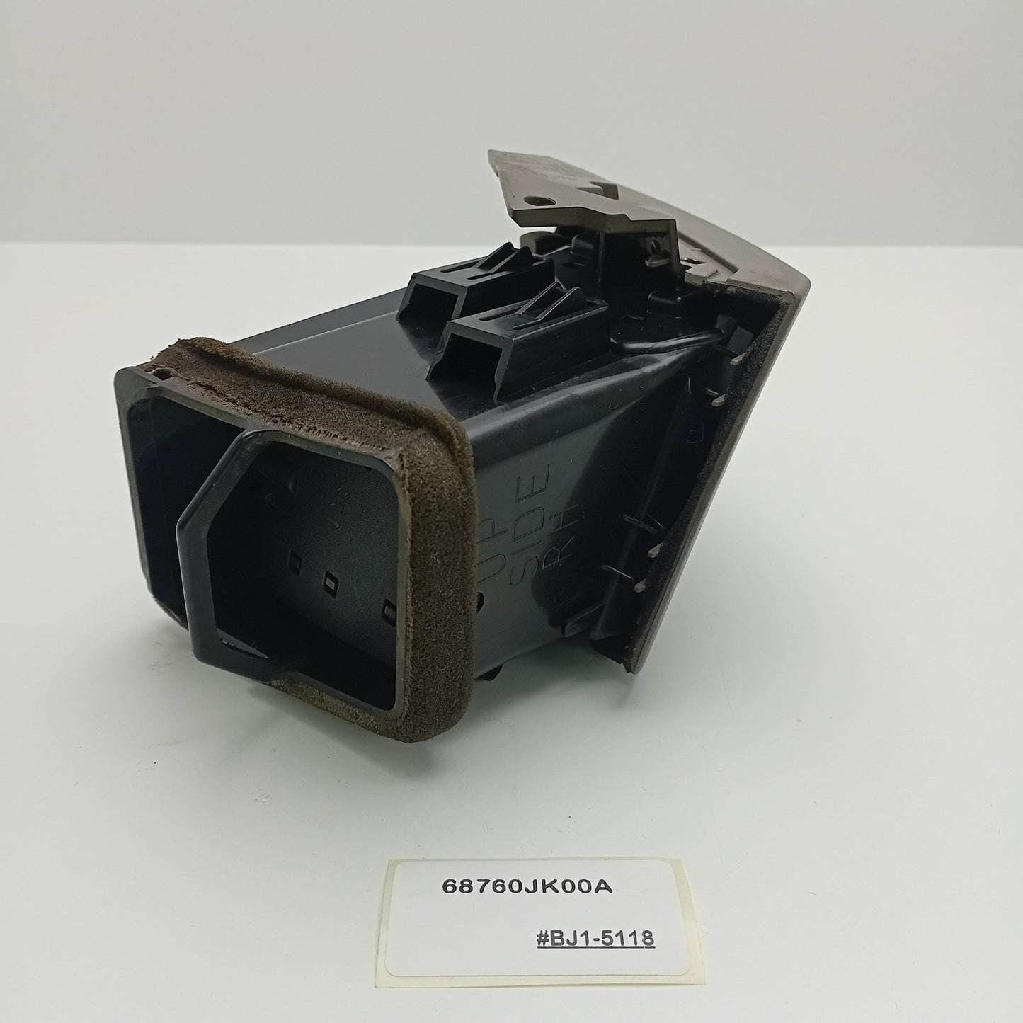 2007-2008 Infiniti G35 VENTILATOR ASSY-SIDE 68760JK00A