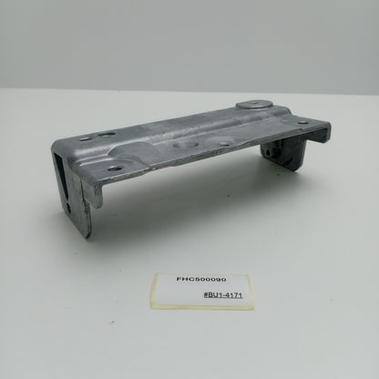 2006-2009 Land Rover LR3 Console Body Bracket FHC500090