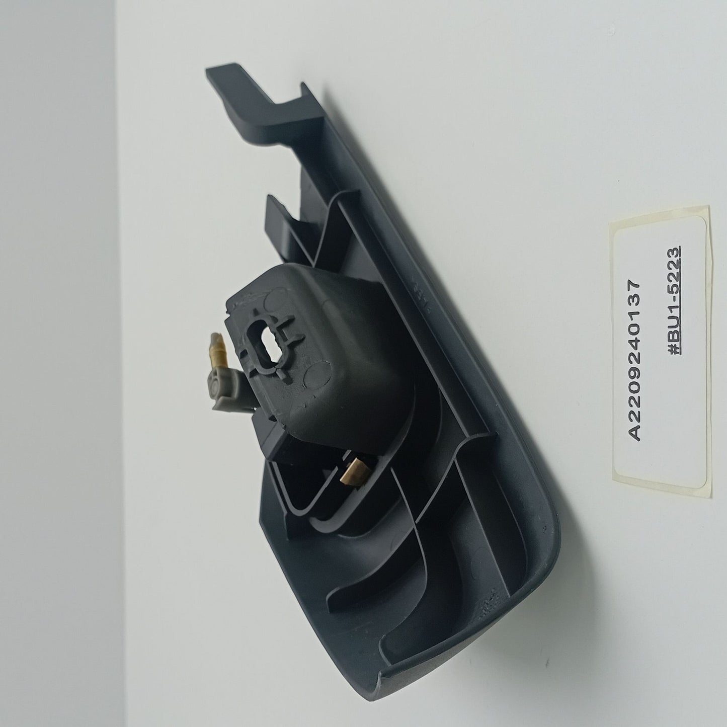 1999-2006 Mercedes-Benz S-Class Cover, Left A2209240137