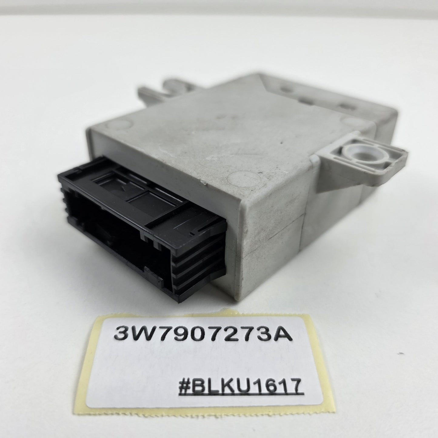 2006-2009 Bentley Continental GTC TPMS Tire Pressure Monitoring ECU 3W7907273A