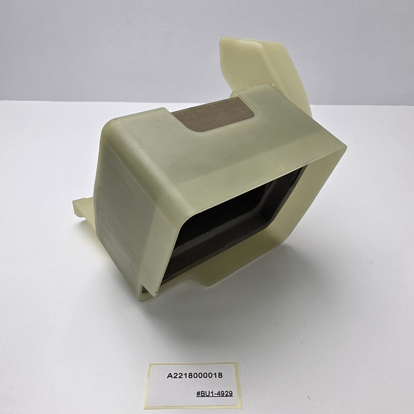 2006-2013 Mercedes-Benz S-Class VACUUM PUMP BRACKET A2218000018