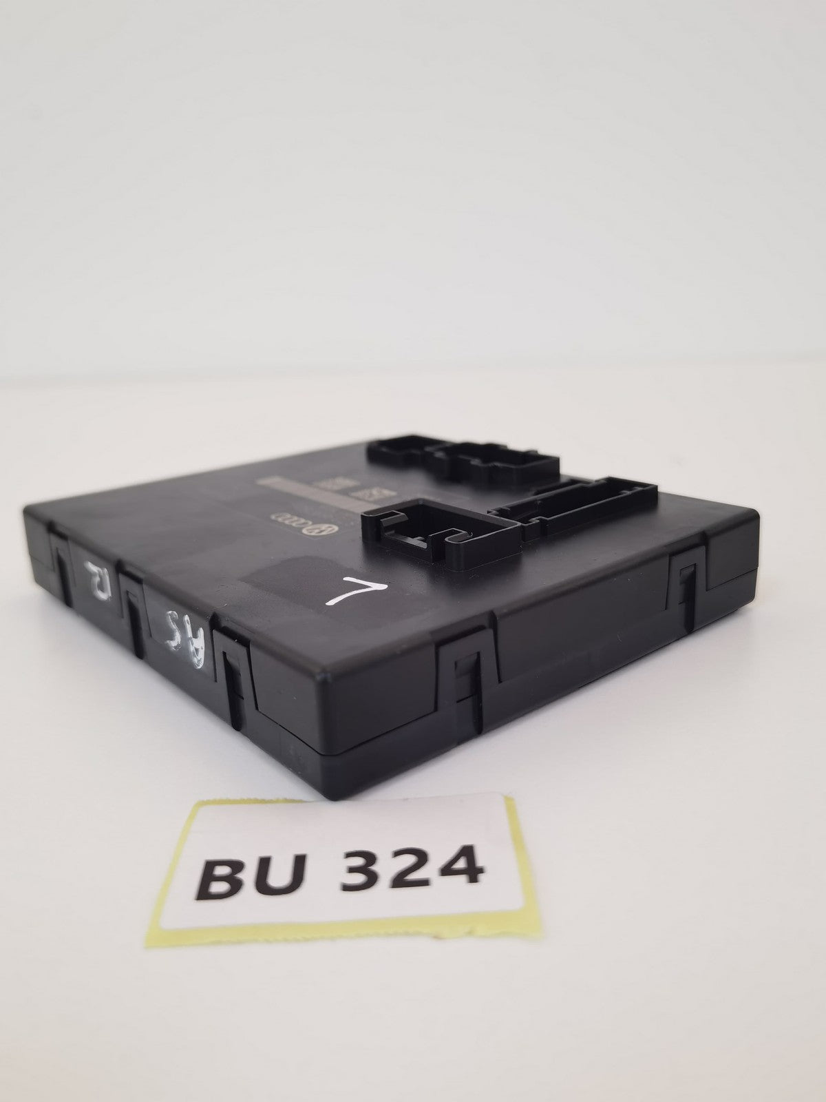 2007-2016 Audi S5 Power Seat Control Module 8T0959760B