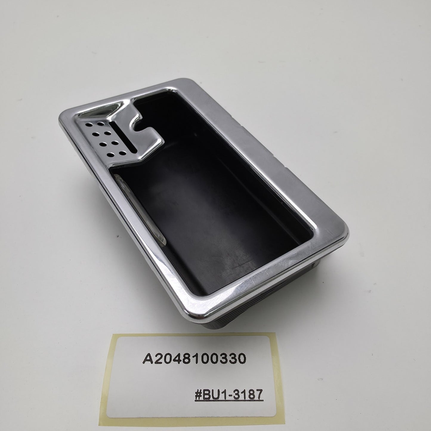 2007-2013 Mercedes-Benz C-Class ASH TRAY A2048100330