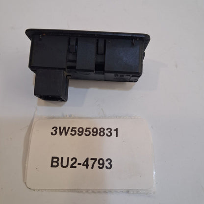 2006-2013 Bentley Continental Flying Spur Rear Lid Release Switch 3W5959831