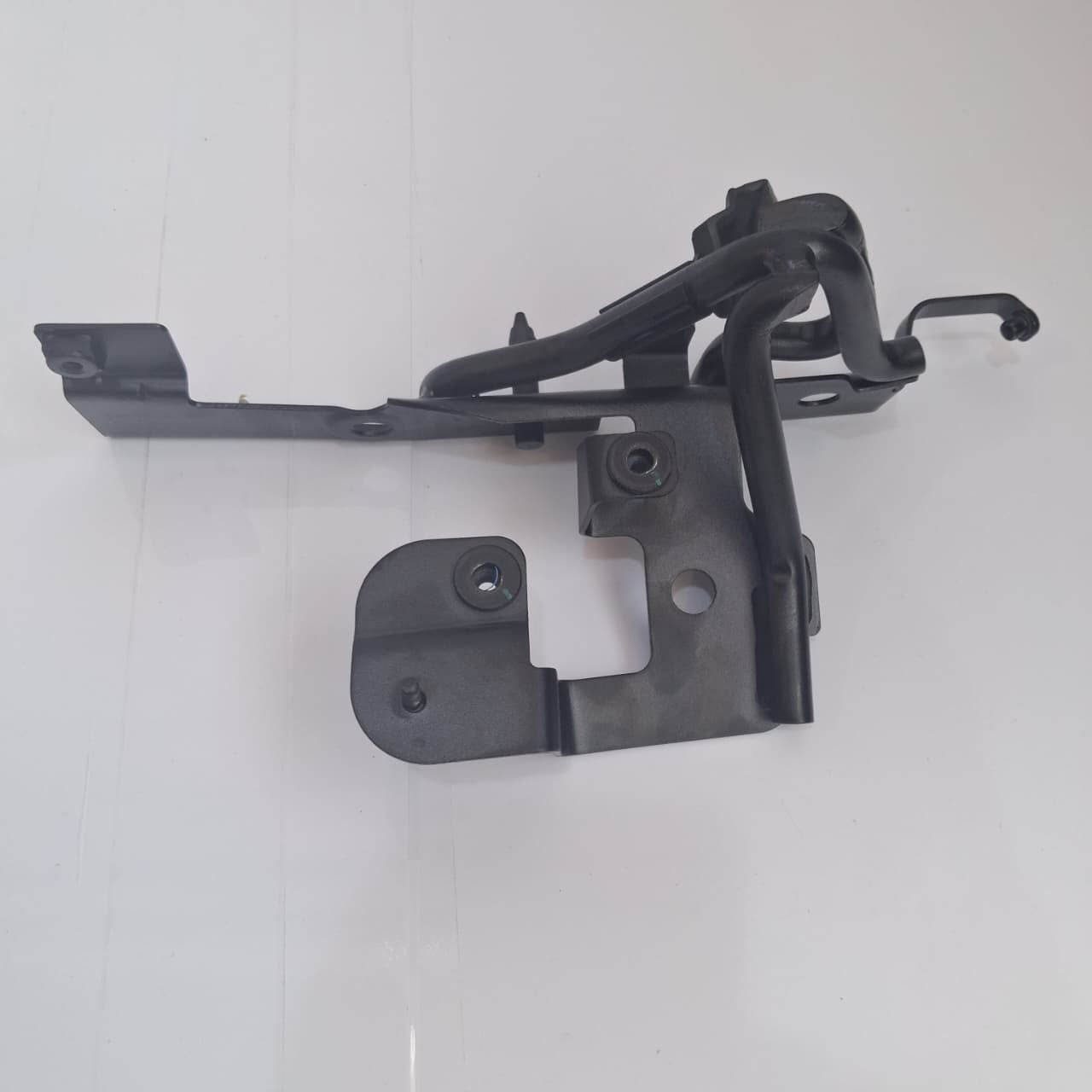 11-12 BENTLEY CONTINENTAL GT Rear Left Seat Belt Guide Bracket 3W8880303