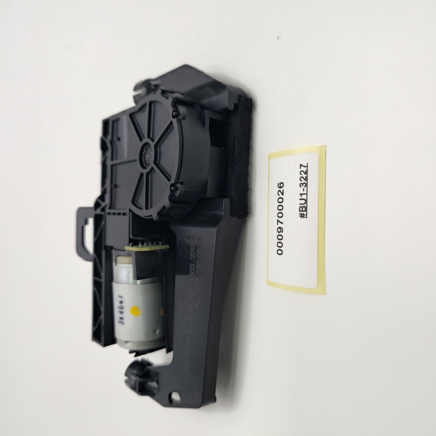 2006-2011 Mercedes CLS350 Headrest Actuator 0009700026